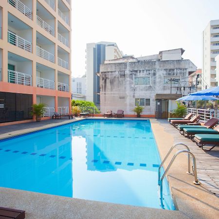 Eastiny Plaza Hotel Pattaya Exterior foto