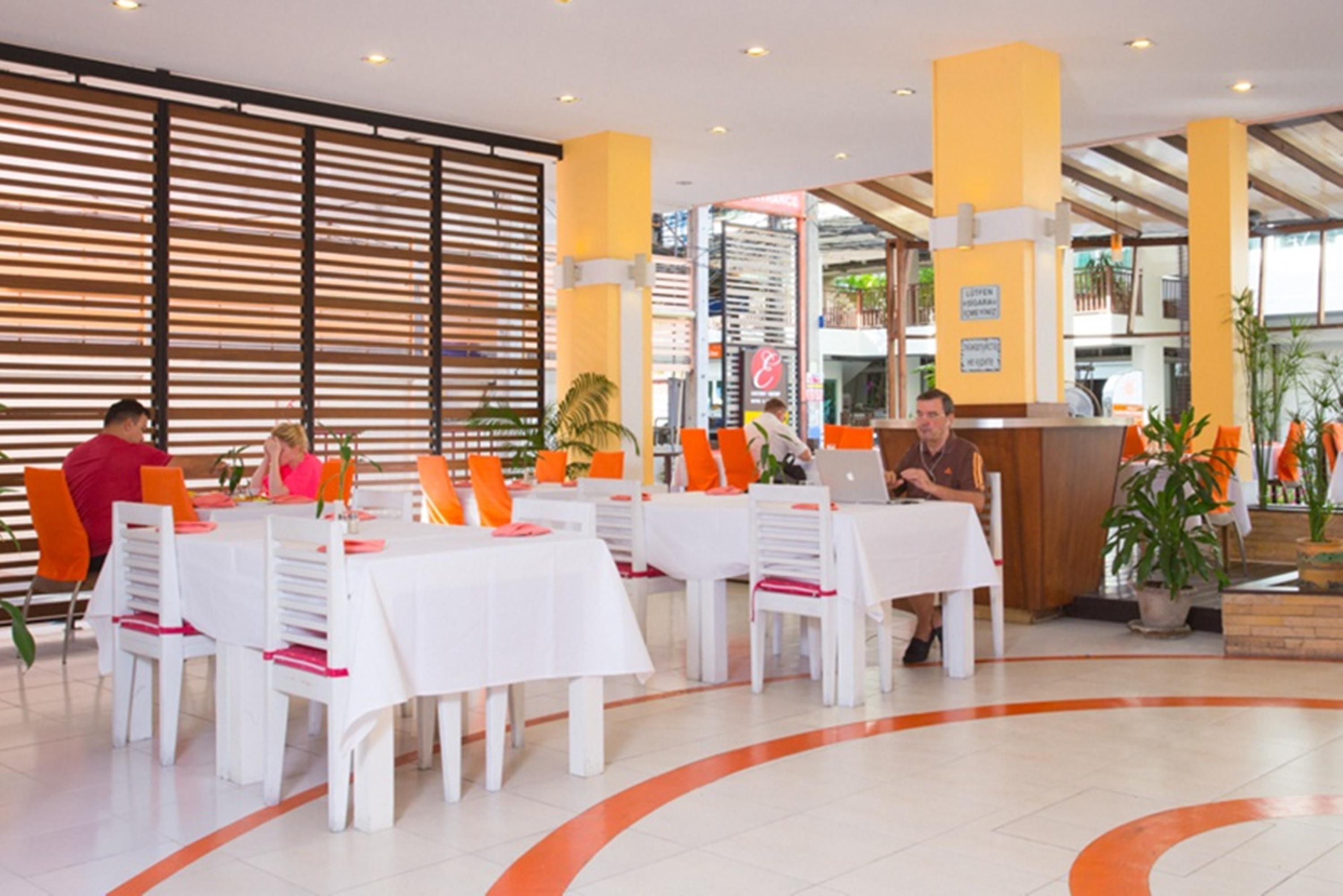 Eastiny Plaza Hotel Pattaya Exterior foto