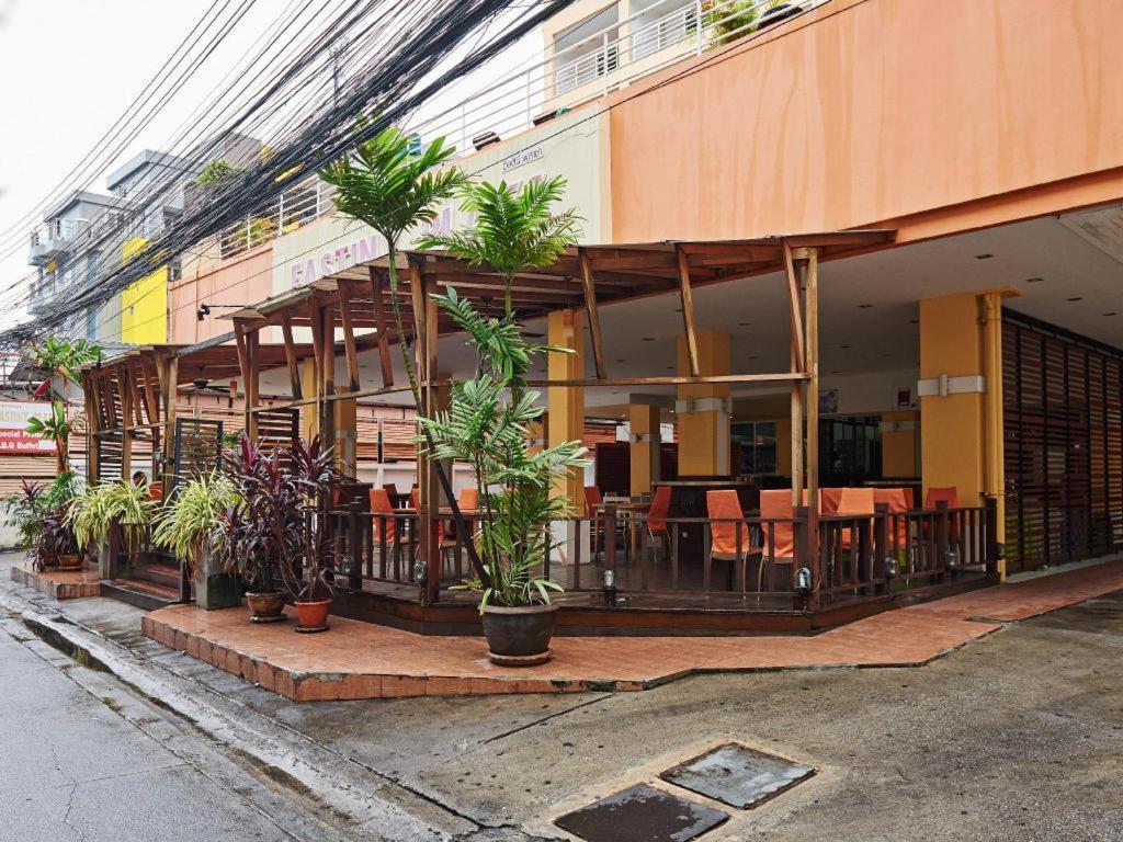Eastiny Plaza Hotel Pattaya Exterior foto