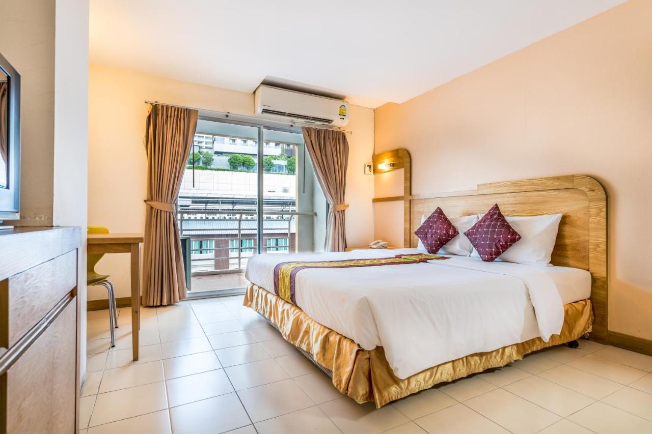 Eastiny Plaza Hotel Pattaya Exterior foto